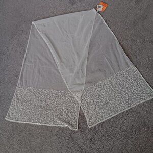 NWT Cejon Decorative wrap Off White/Cream with Beadwork 74 x 20